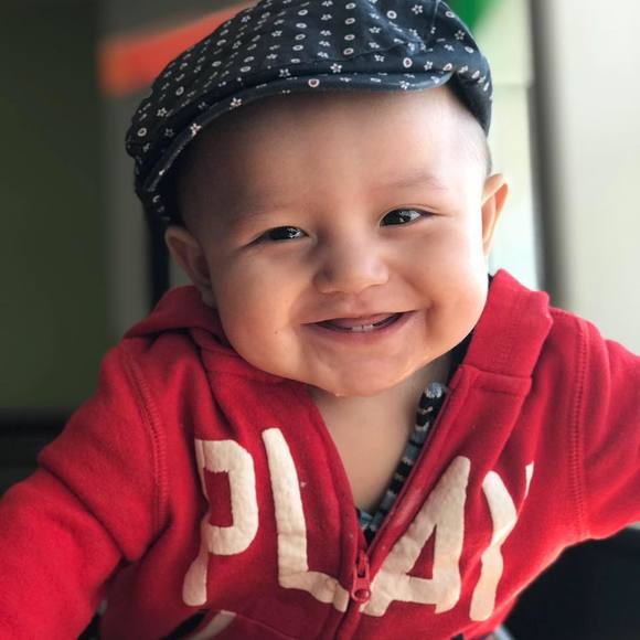 Meet your Posher, Vye - Picture 1 of 1